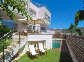 Luxury Maizonette with Private Pool